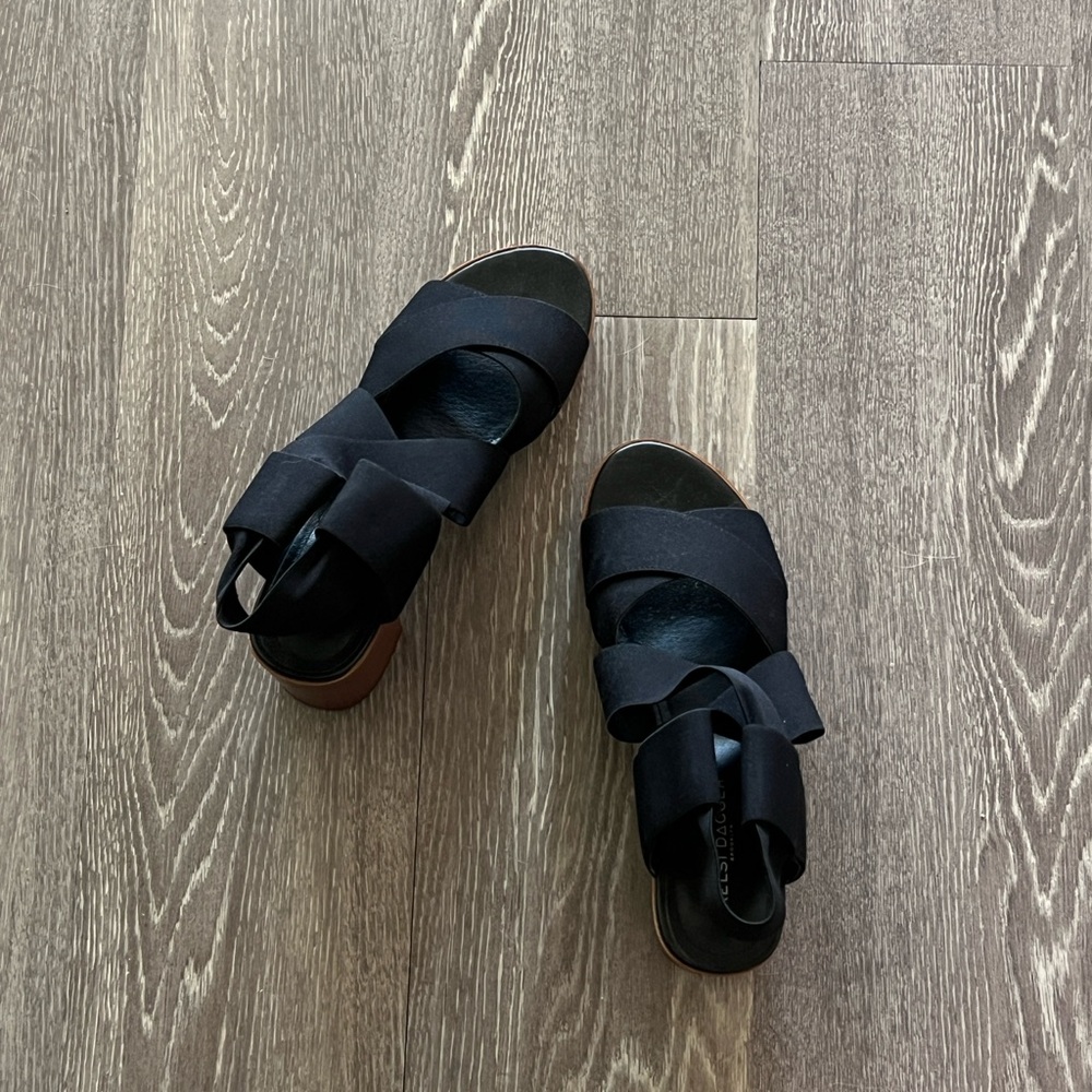 Kelsi Dagger Black Strappy Sandals - Picture 3 of 5